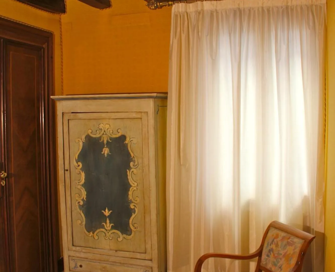 Sarai Apartments Venecia